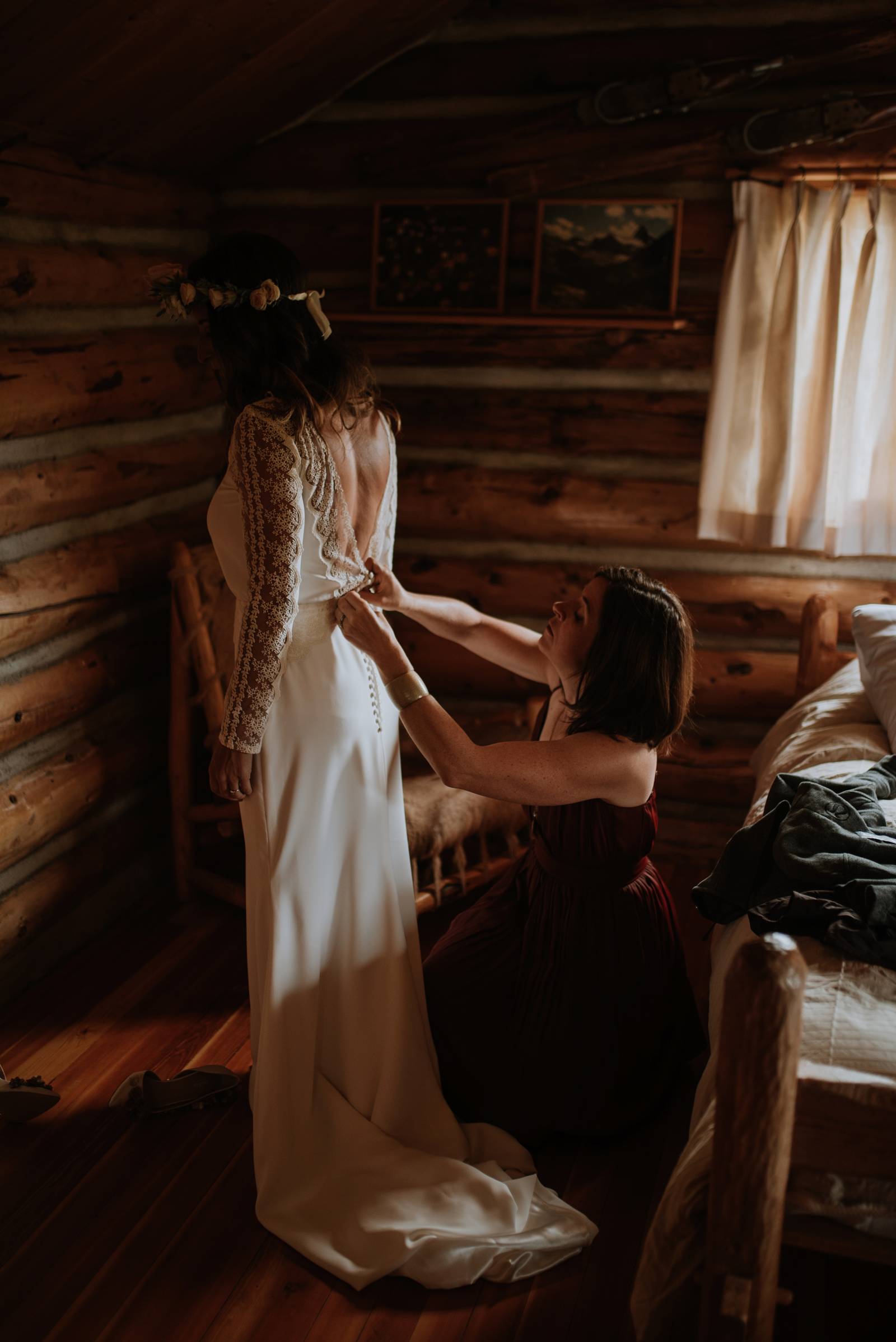 Canmore Alberta elopement inspiration captured by wedding photographers Virginia & Evan Studios | br
