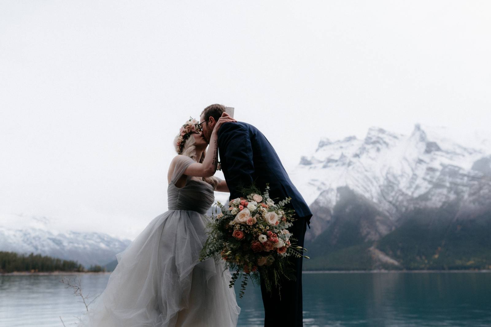 bride and groom | a foggy Banff elopement captured by Canadian wedding photographer Hennygraphy