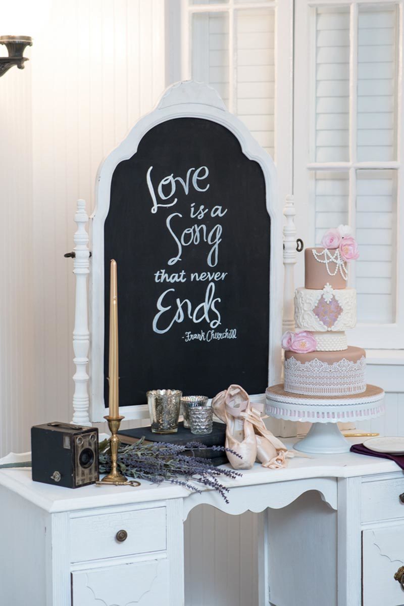 29corner-house-photography-ballet-wedding-inspiration-32