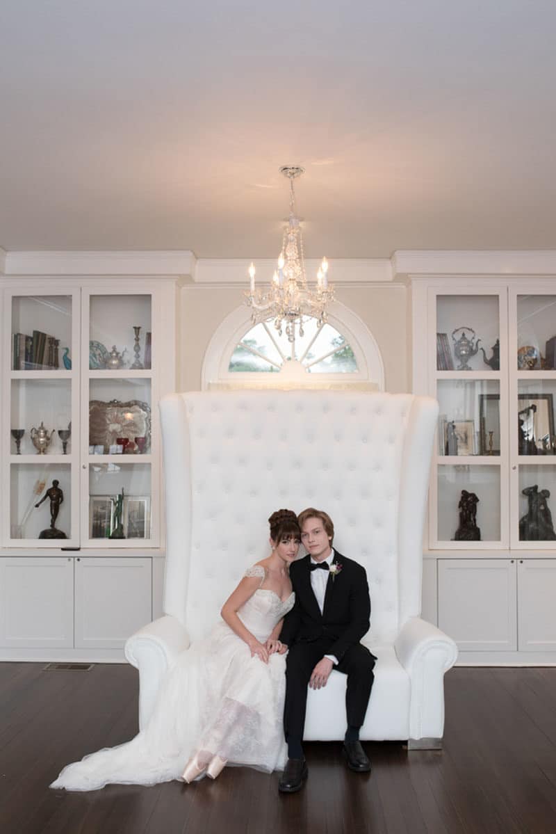31corner-house-photography-ballet-wedding-inspiration-14