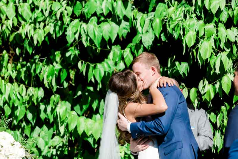 couple's first kiss