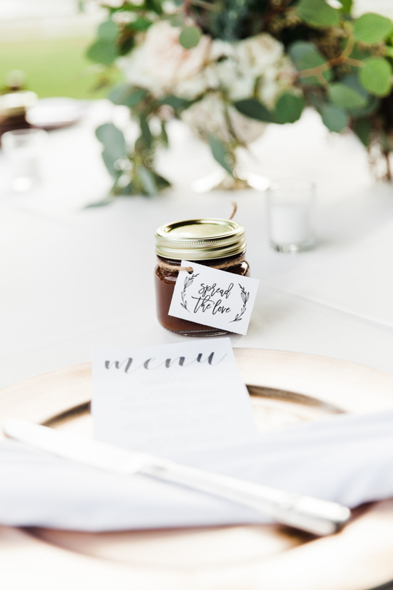 jam wedding favor saying spread the love