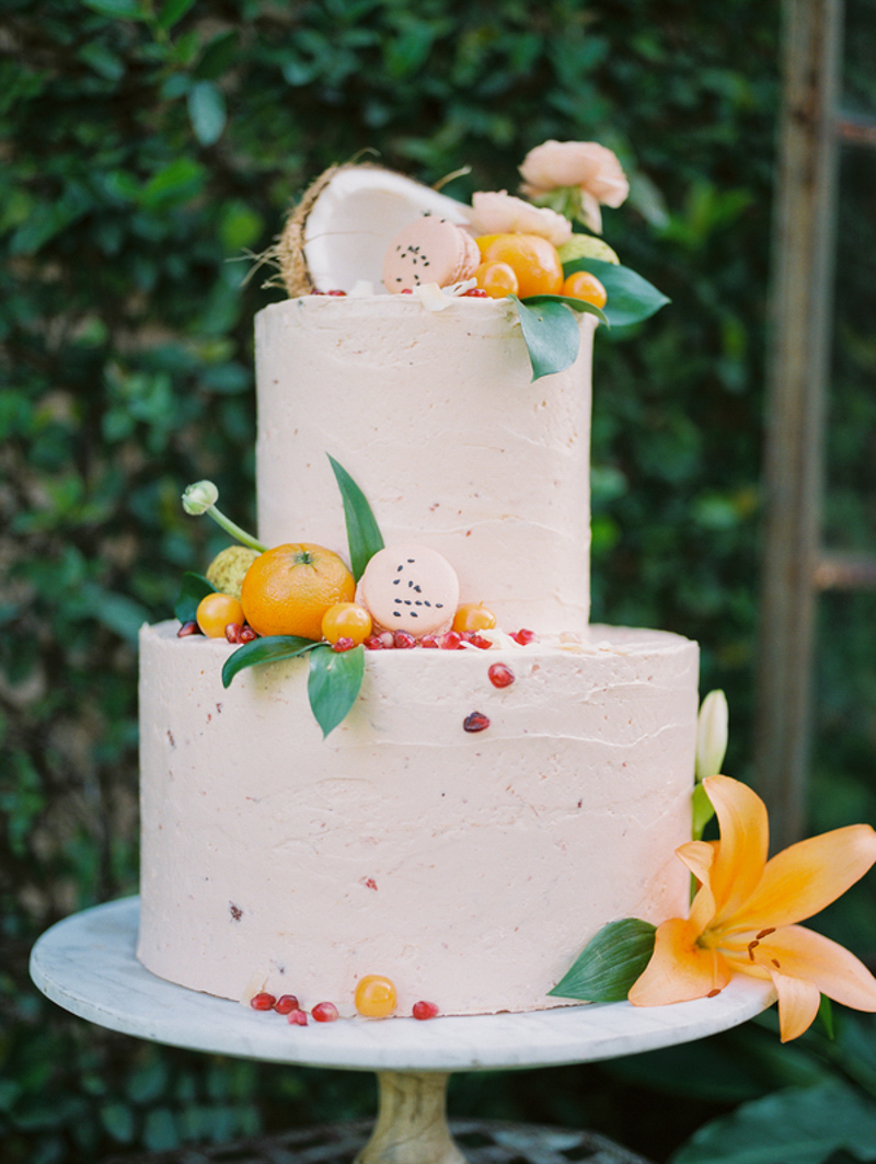 cake for tropical wedding inspiration