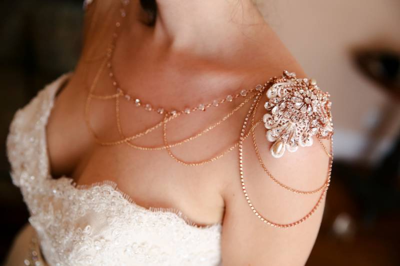 Bridal accessory shoulder jewelry