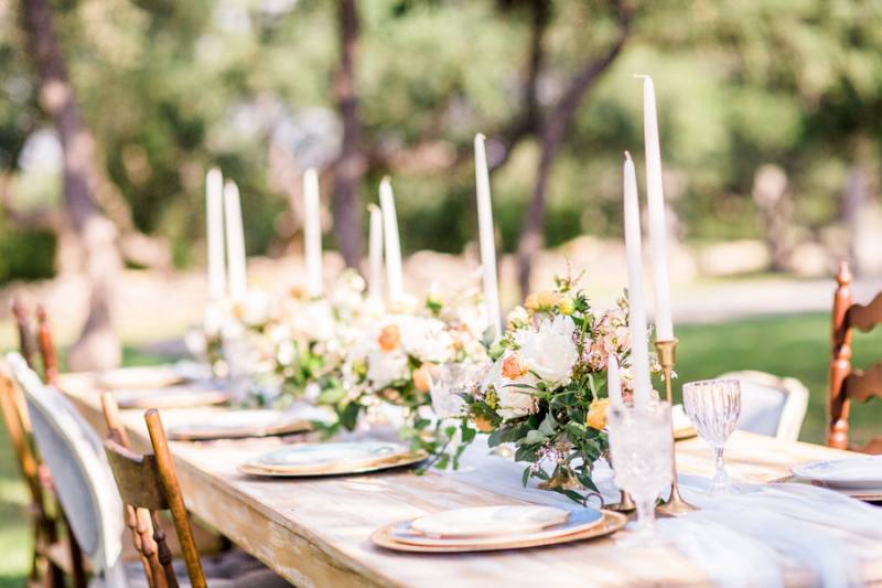 Table decor with white candles