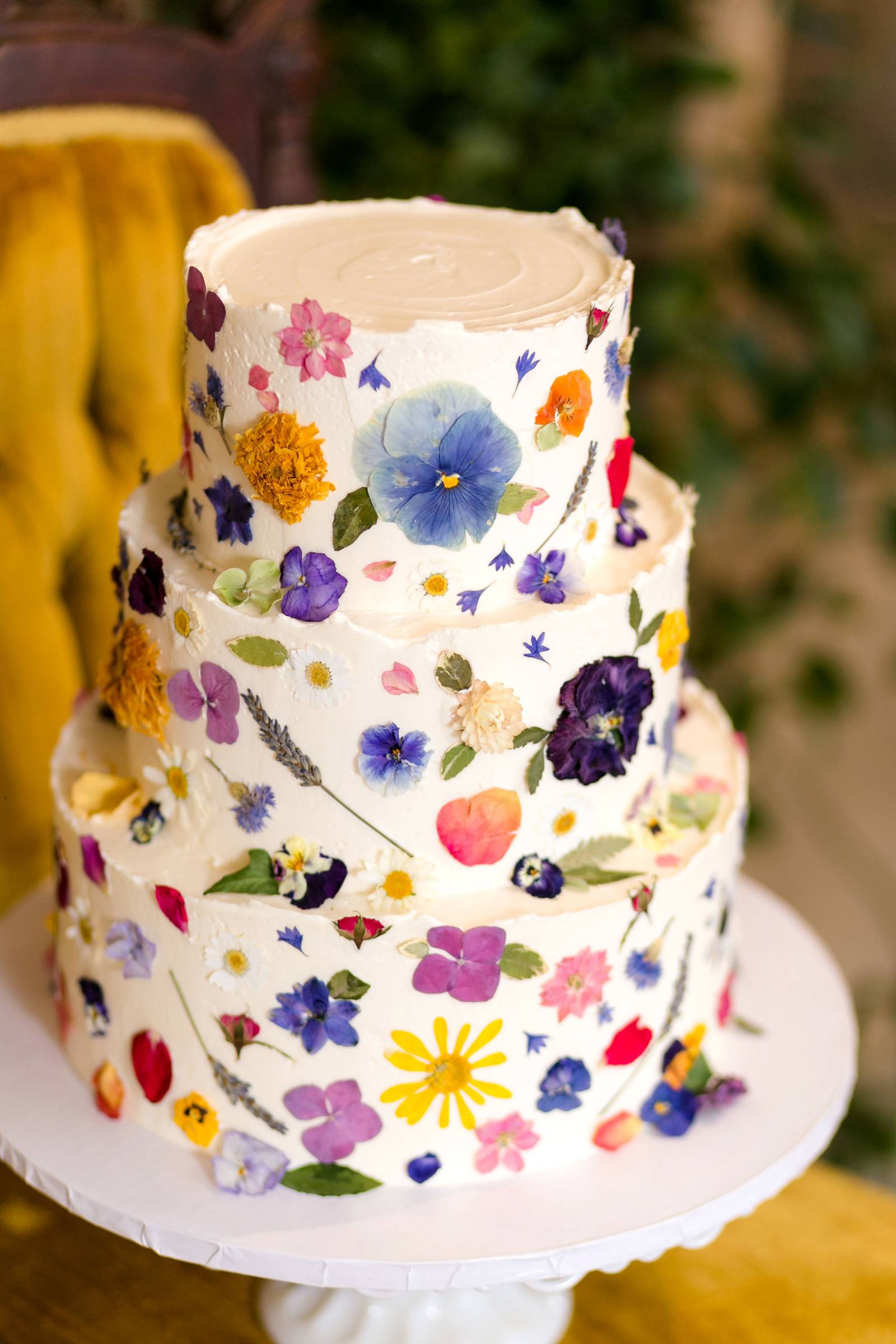 floral wedding cake design