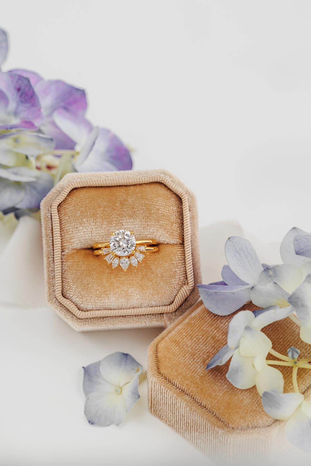 Solitaire Ring With Round Centerstone In Yellow Gold