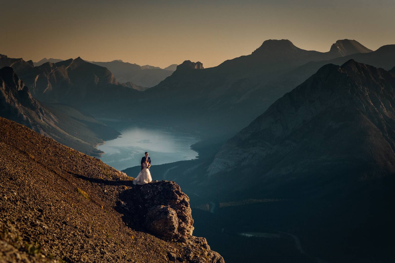 Kananaskis sunrise hiking elopement ||Monica+Sean | Kananaskis