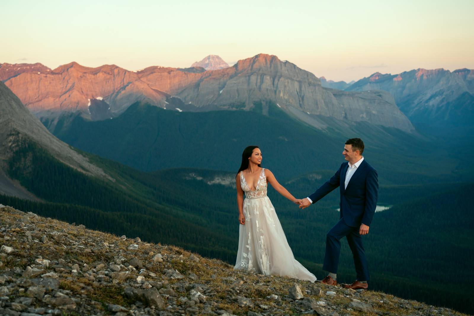 Kananaskis-sunrise-elopememnt