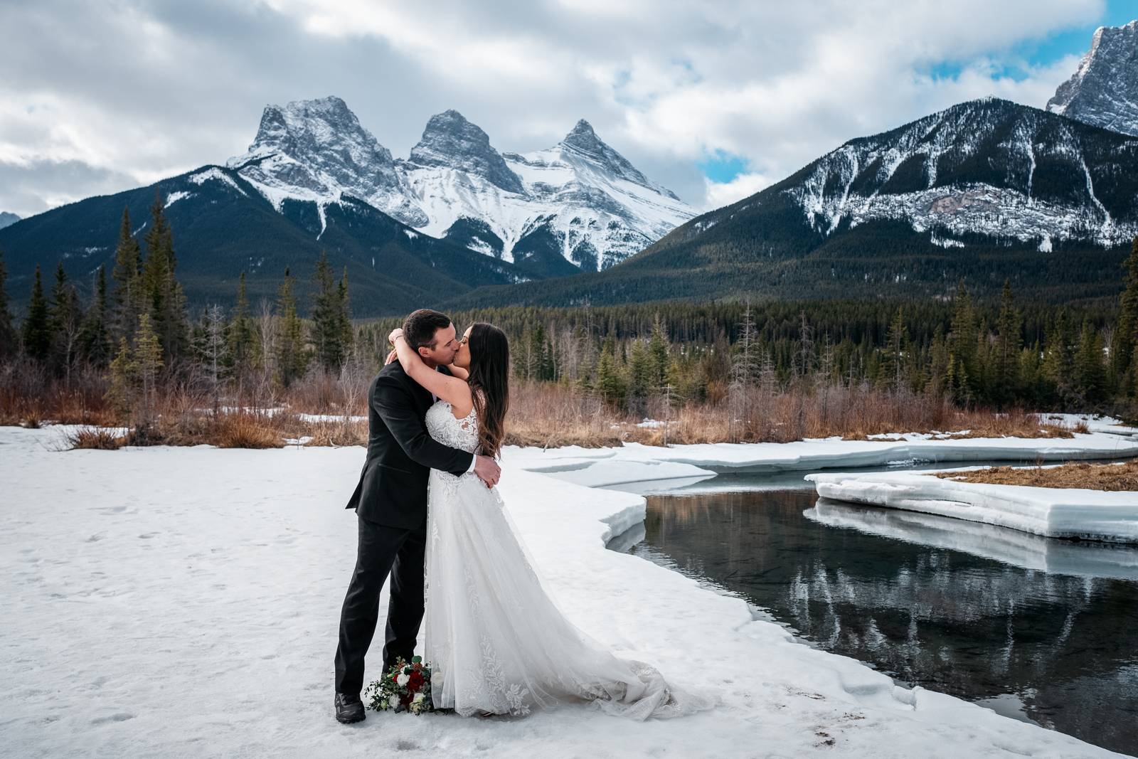 first kiss elopement