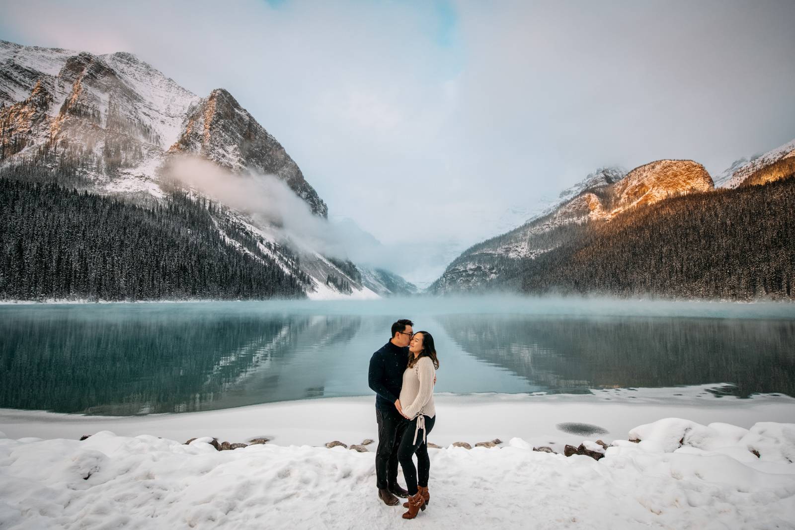 kissing-couple-at-lake-louise