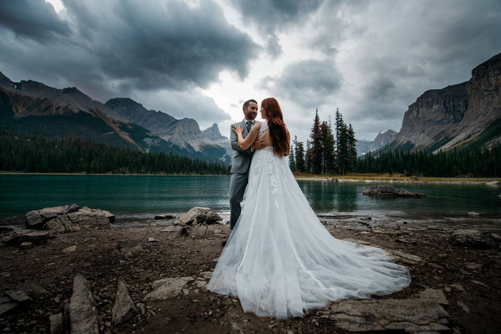 Maligne Lake adventure elopement