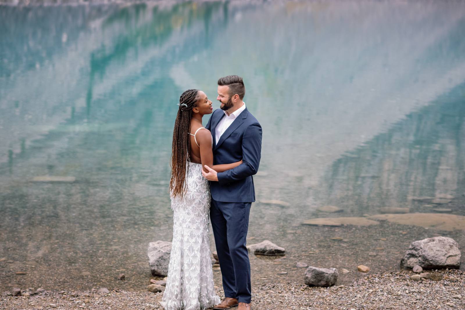 romantic elopement at moraine lake