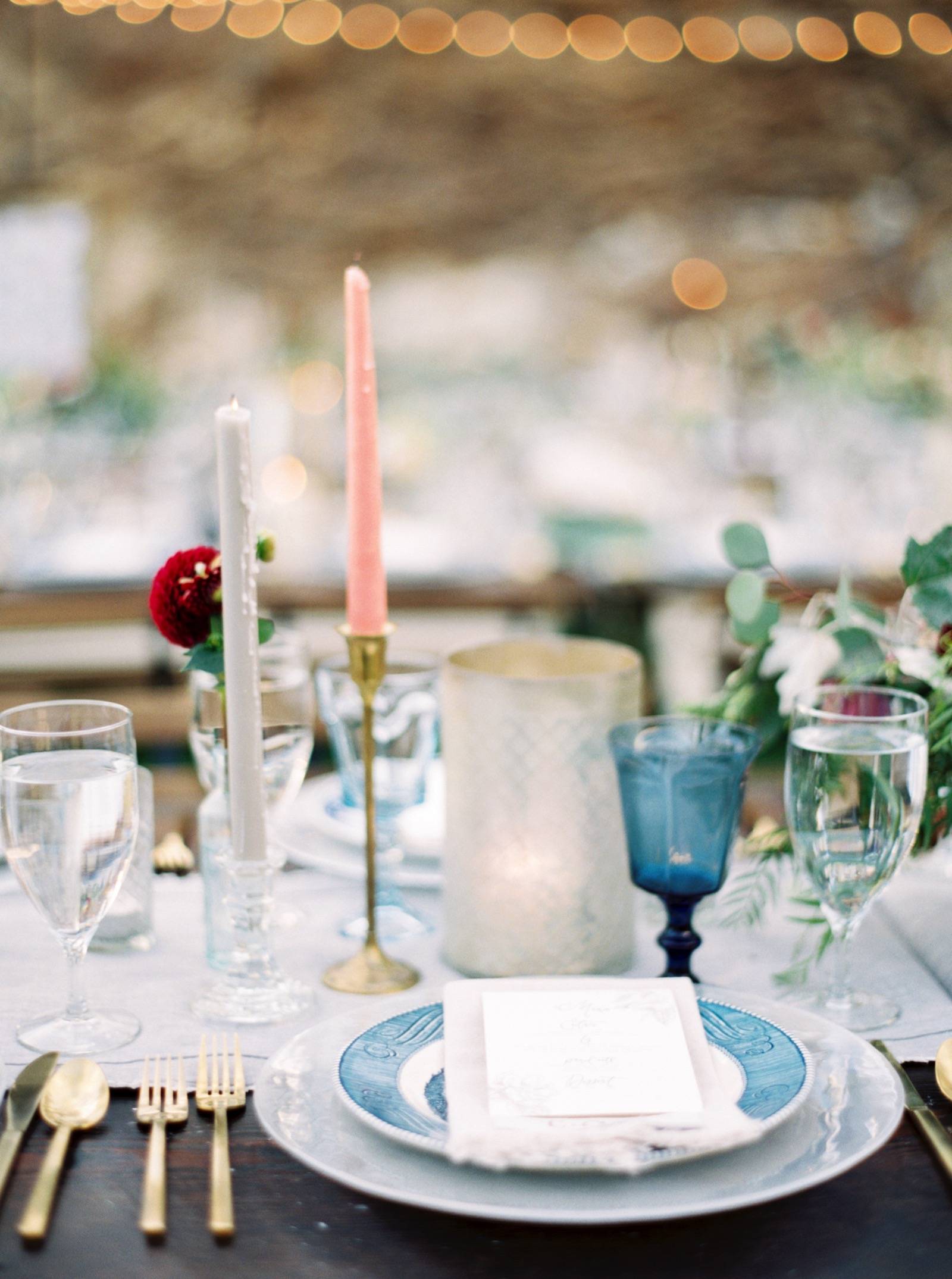 wedding table setting and decor
