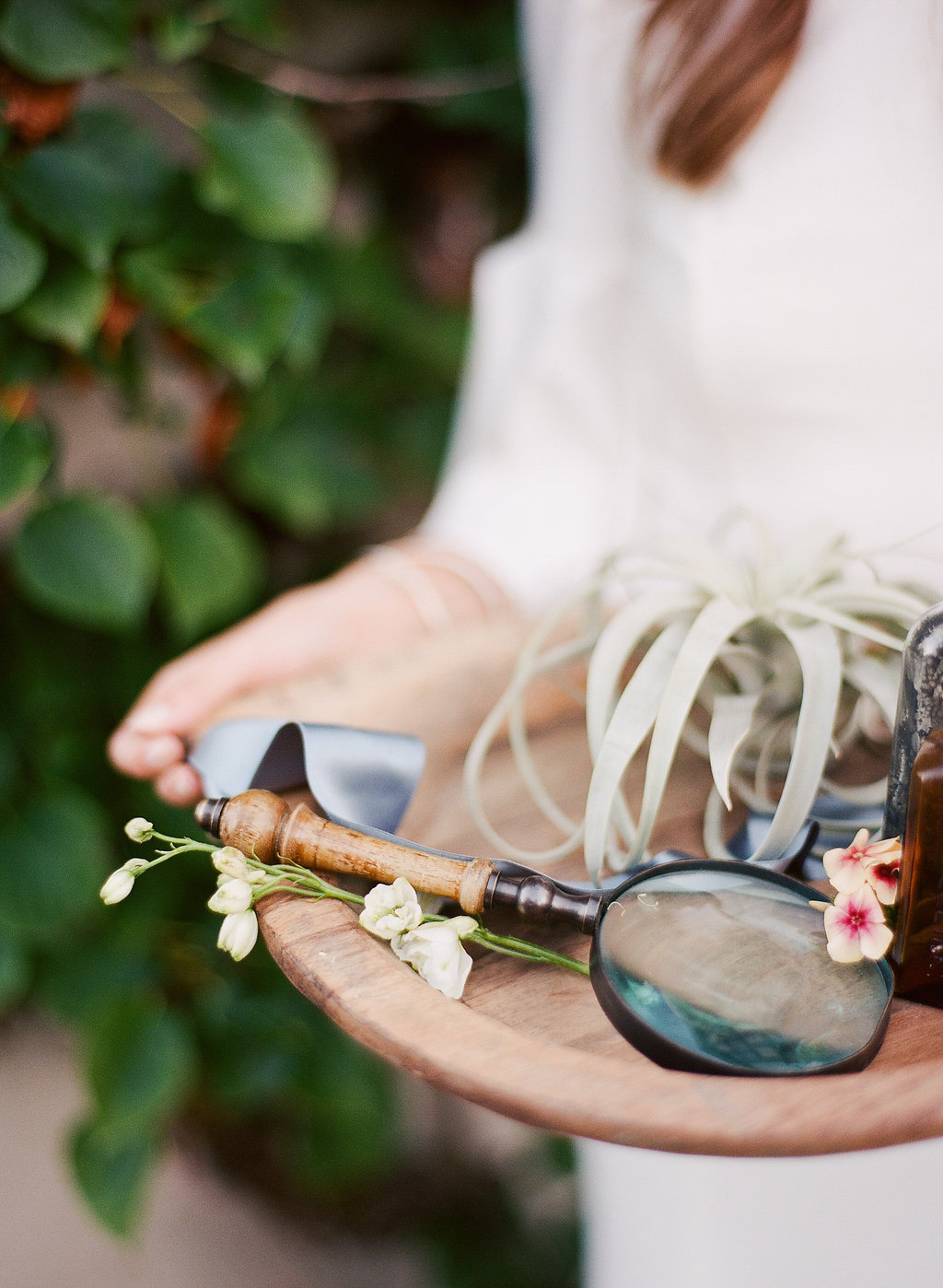 Fresh & organic garden-styled bridal shoot