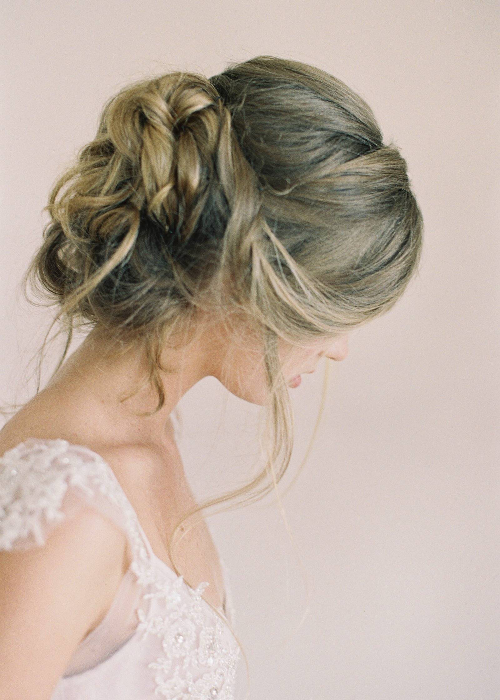loose effortless bridal hair
