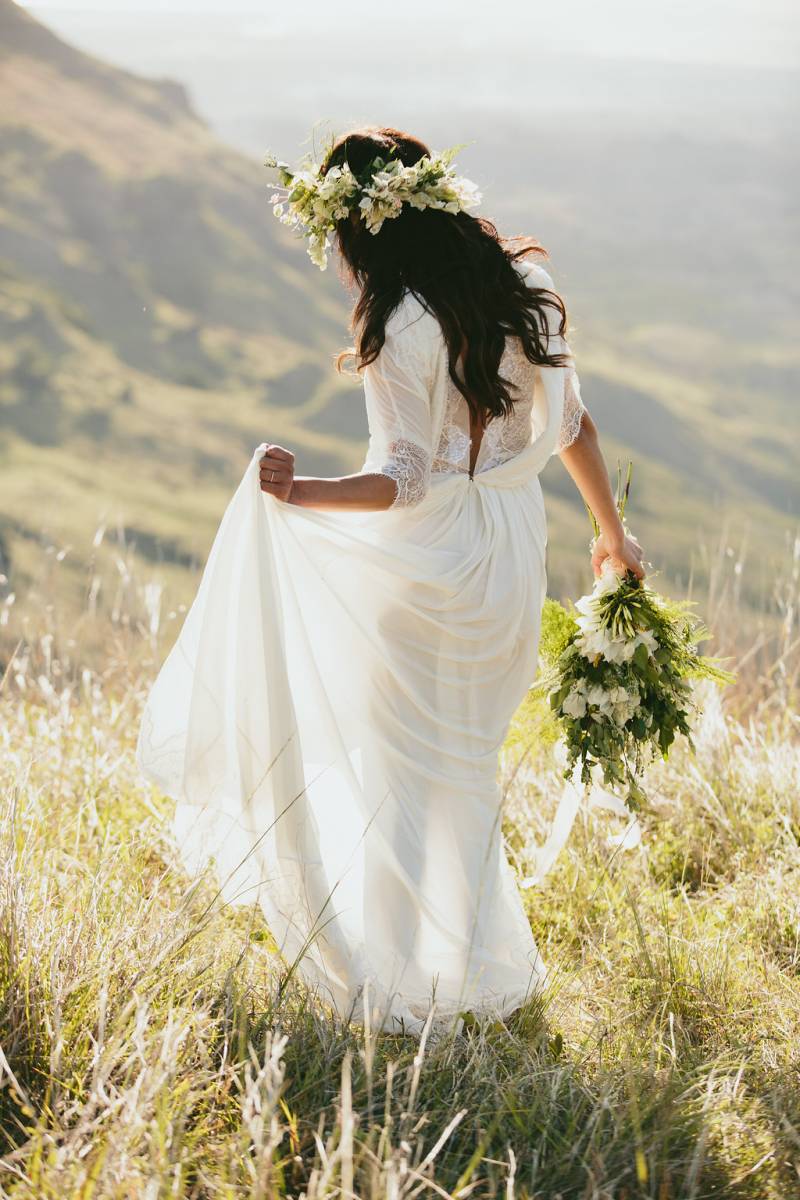 Stunning Destination Elopement in the Fiji Highlands