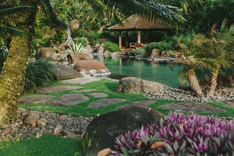 Colorful Maui Honeymoon Inspiration