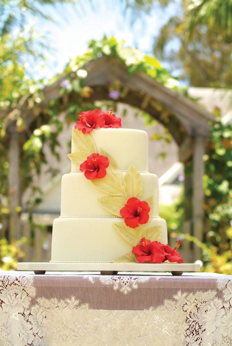 hawaiian flower cakes