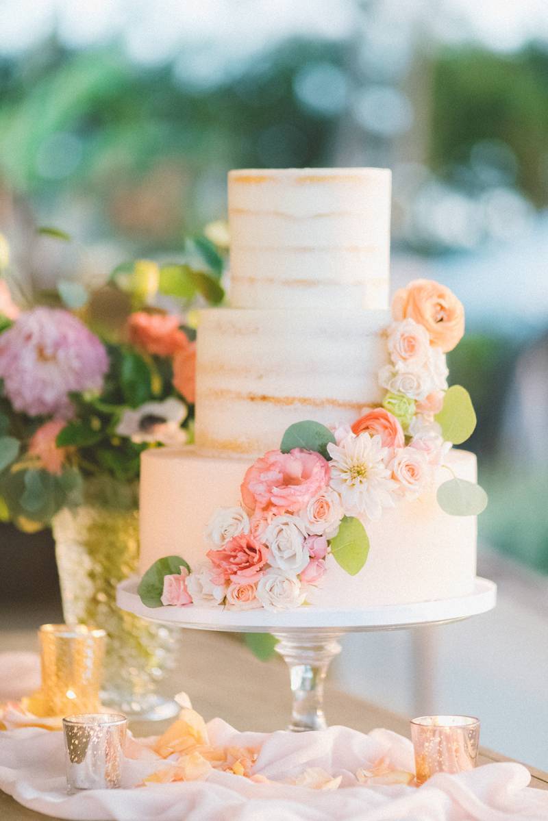 Oceanfront Terrace Wedding With A Circular Floral Arch | Maui ...