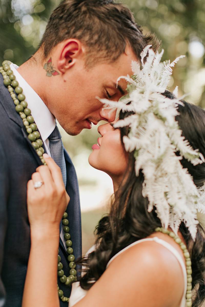 Tropical Luxury Elopement in HanaLush, modern wedding design at Travaasa's Plantation Guest House