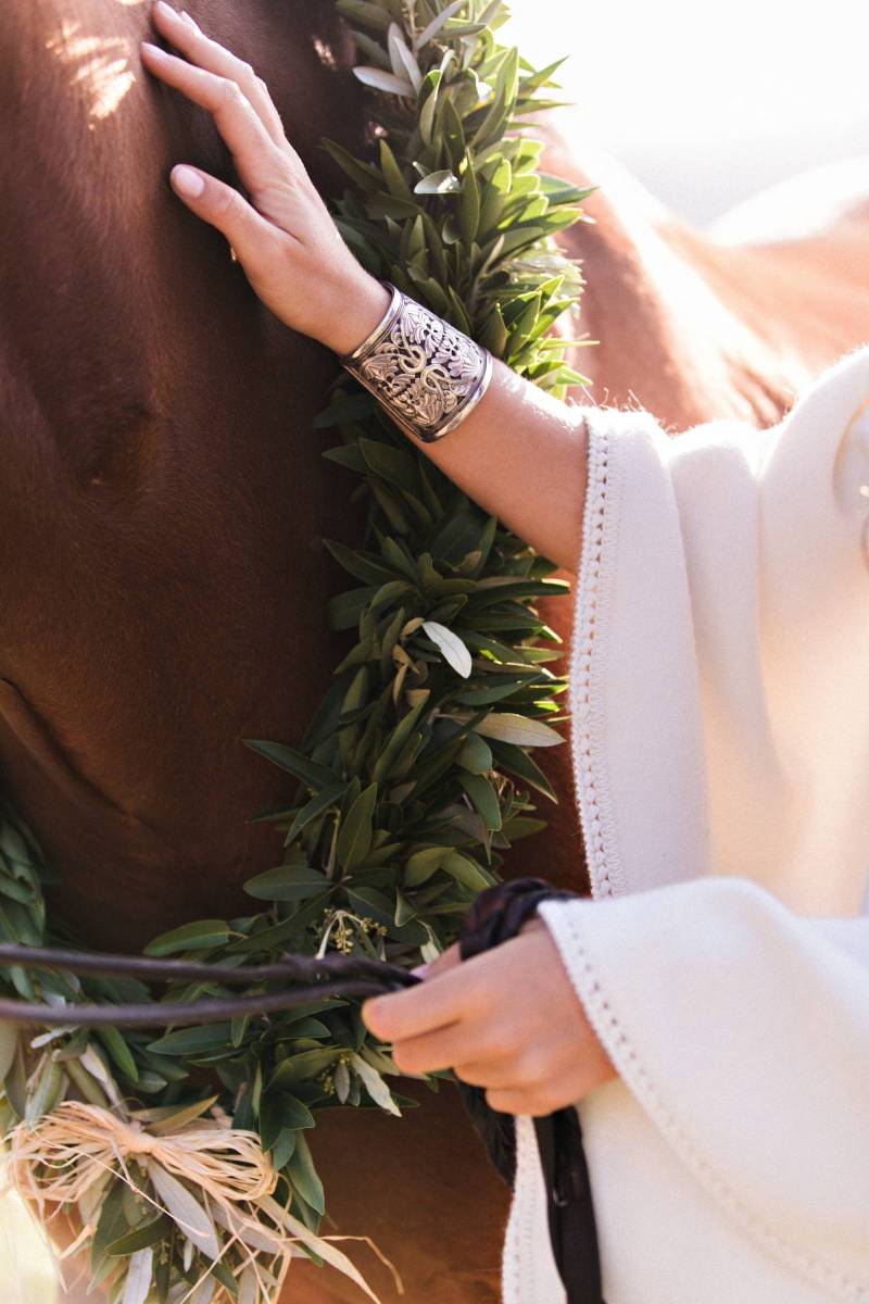 natural bride, bohemian, rustic, horse, outdoor wedding, nature 