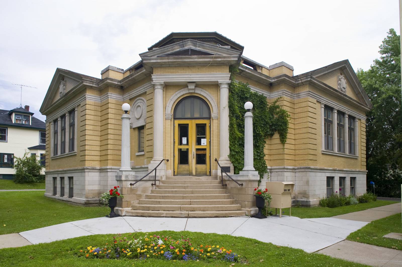 Historic Carnegie Libraries Minnesota Features Item 1