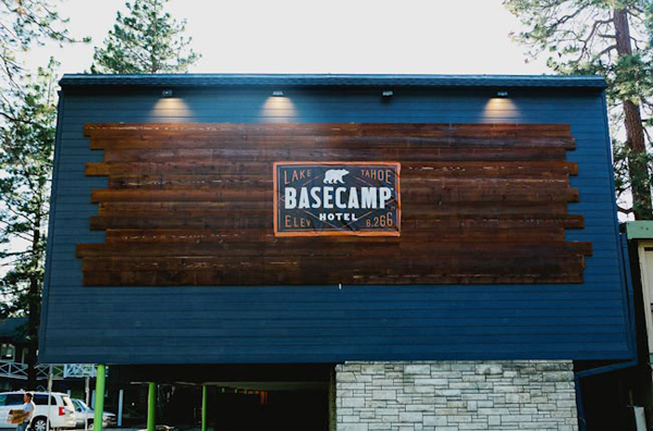 Vow Renewal At Basecamp Hotel In South Lake Tahoe Basecamp Hotel South Lake Tahoe 02