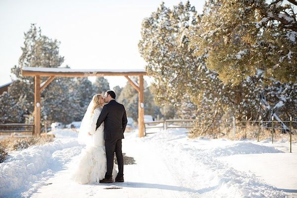 Snowy Winter Wedding Inspiration For Your Lake Tahoe Winter Wedding Ideas