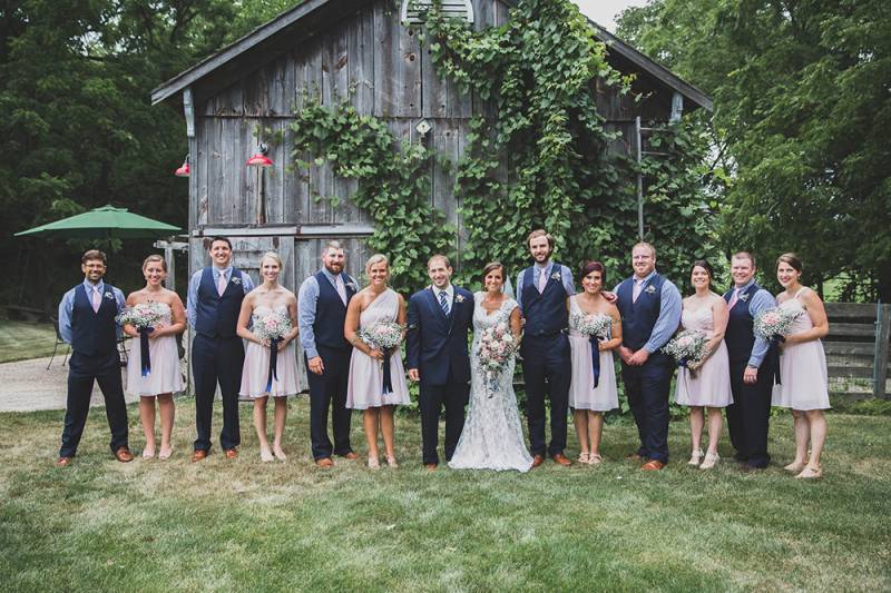wedding party lineups, bridesmaid groomsmen lineup