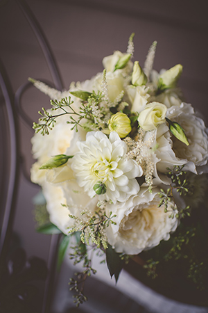 white bouquet, white flowers, white floral