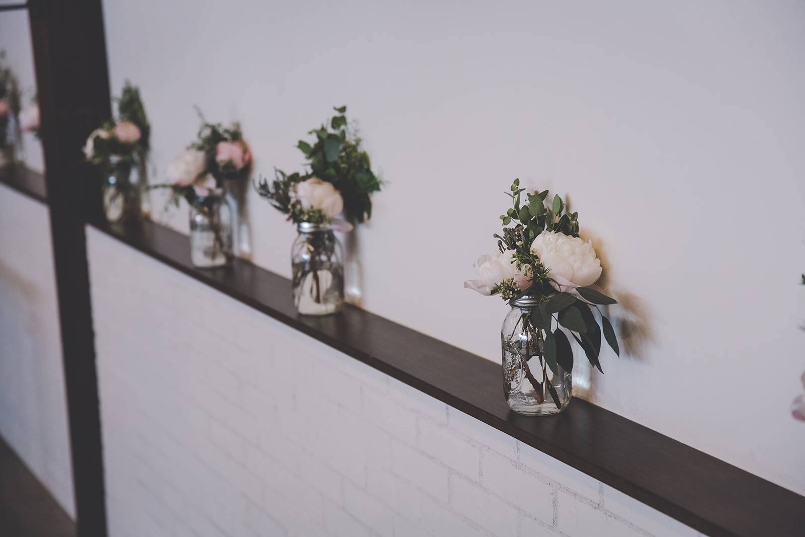 floral wall, flower vases