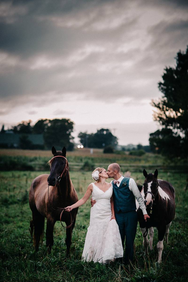 horse wedding, farm chic wedding, wisconsin farm chic barn wedding