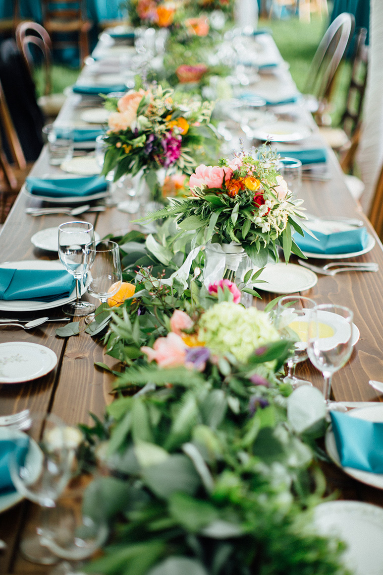 farm chic harvest farm to table bright wedding tablescape, table setting wedding reception decor cen