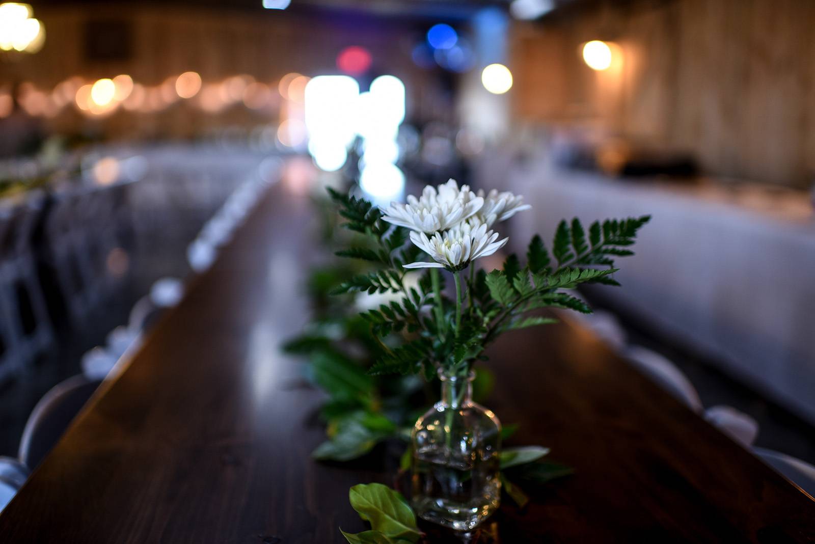 table centerpiece, centerpieces, white floral center pieces