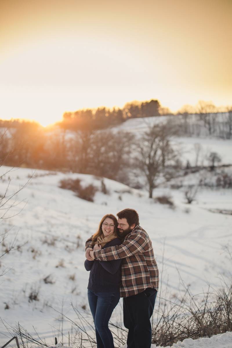 wisconsin snowy winter engagement photos
