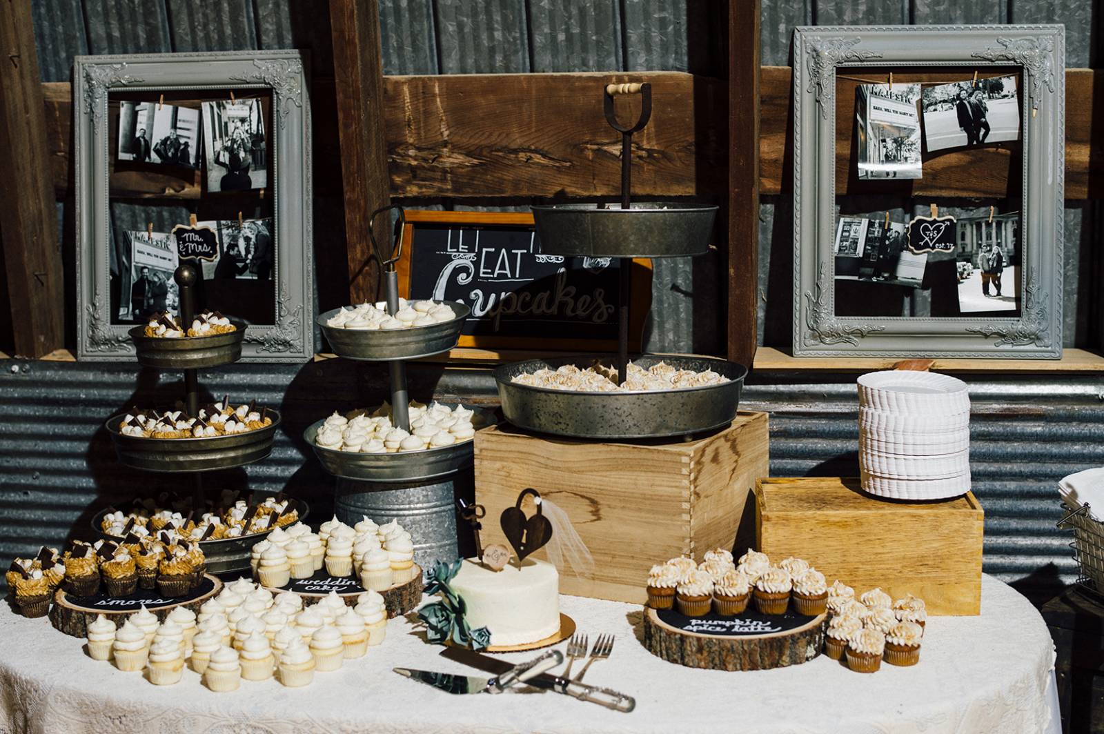 sweets station, dessert station