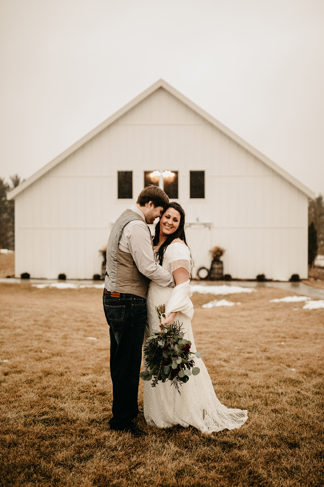 5 INCREDIBLE BARN WEDDING VENUES IN WISCONSIN | Wisconsin Wedding