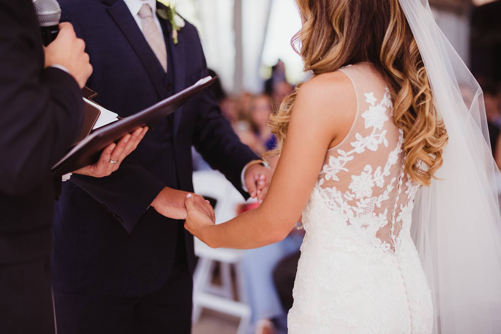 wedding officiants marriage license tips