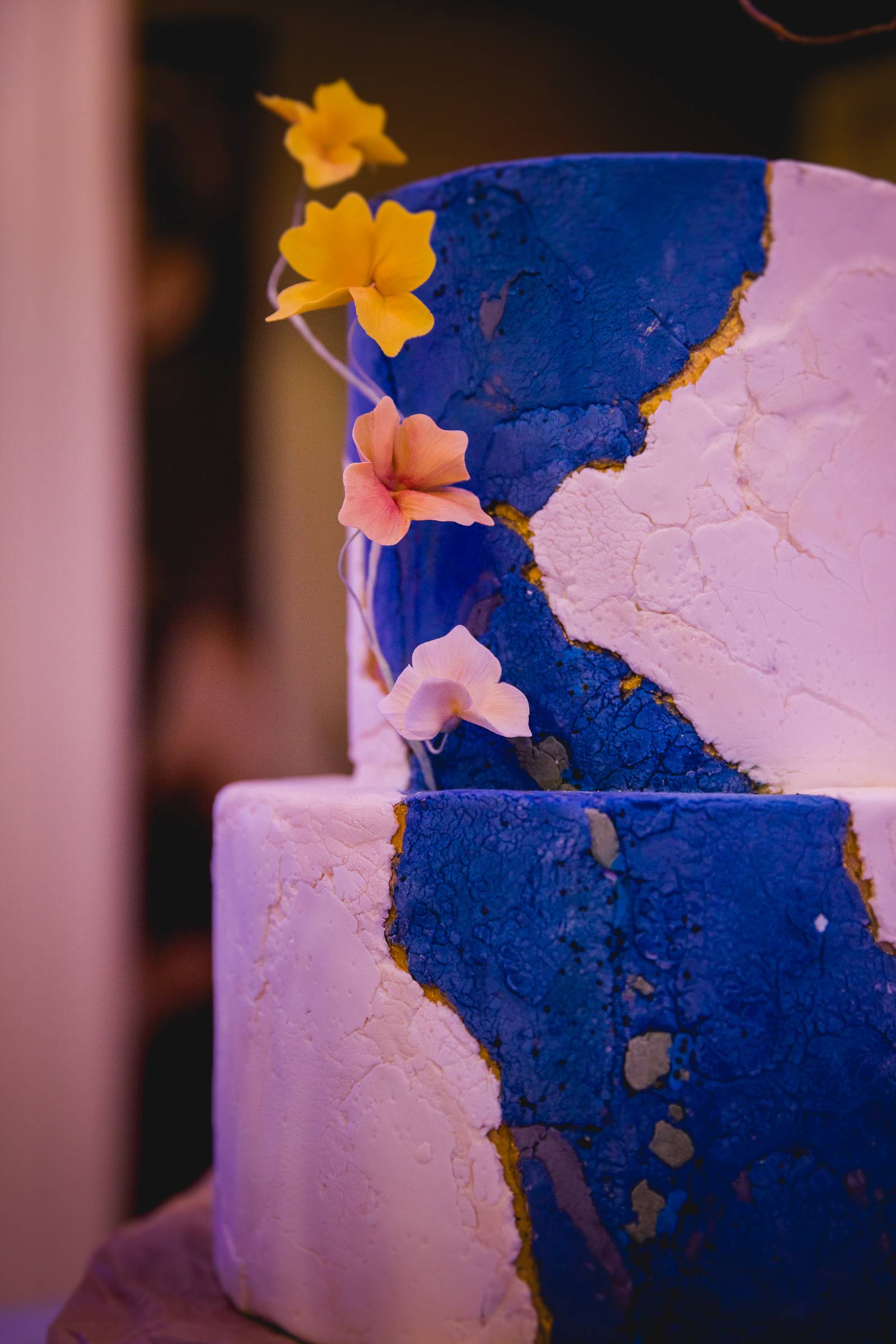 modern blue gold cake design