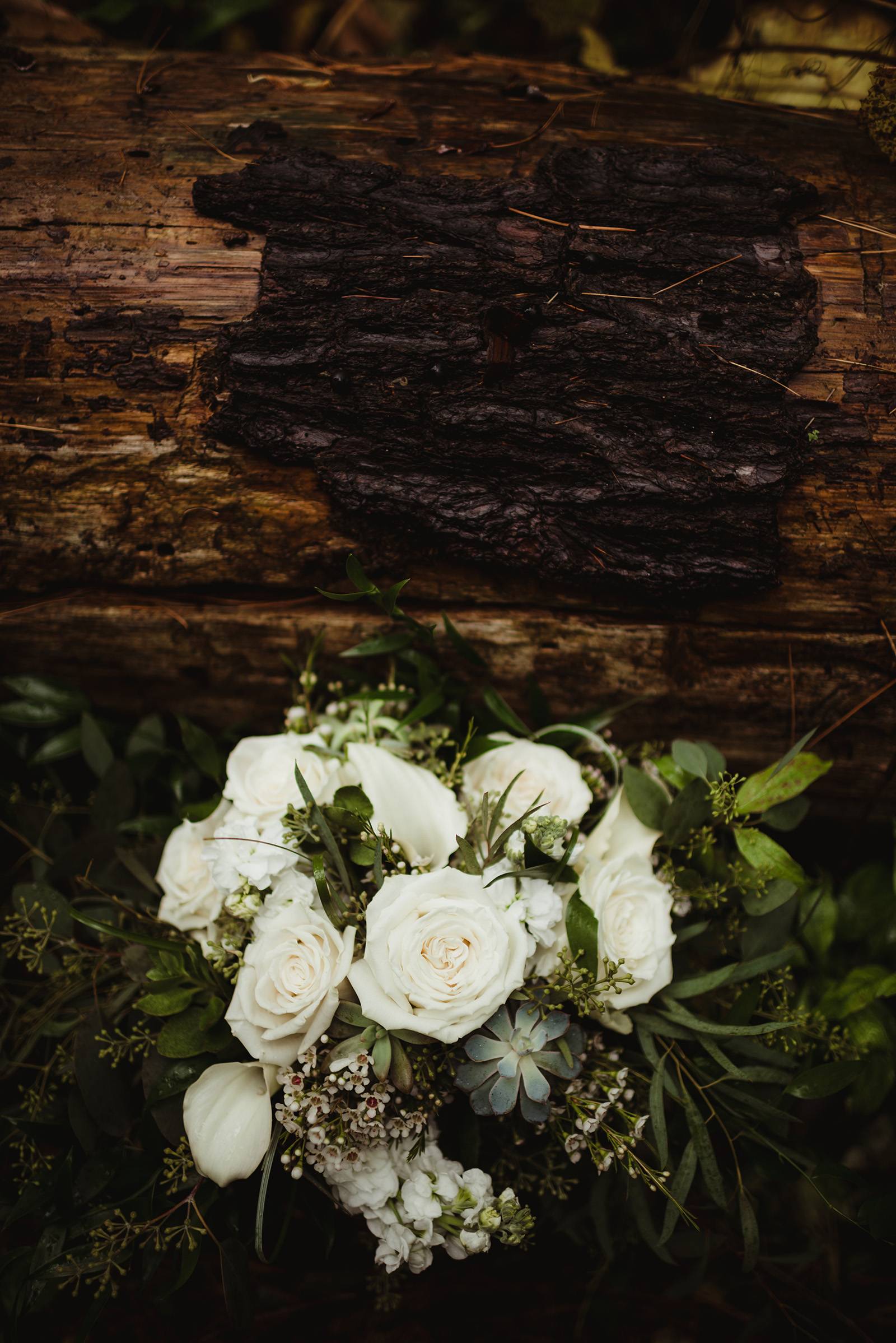 white ivory greenery garden floral bouquet