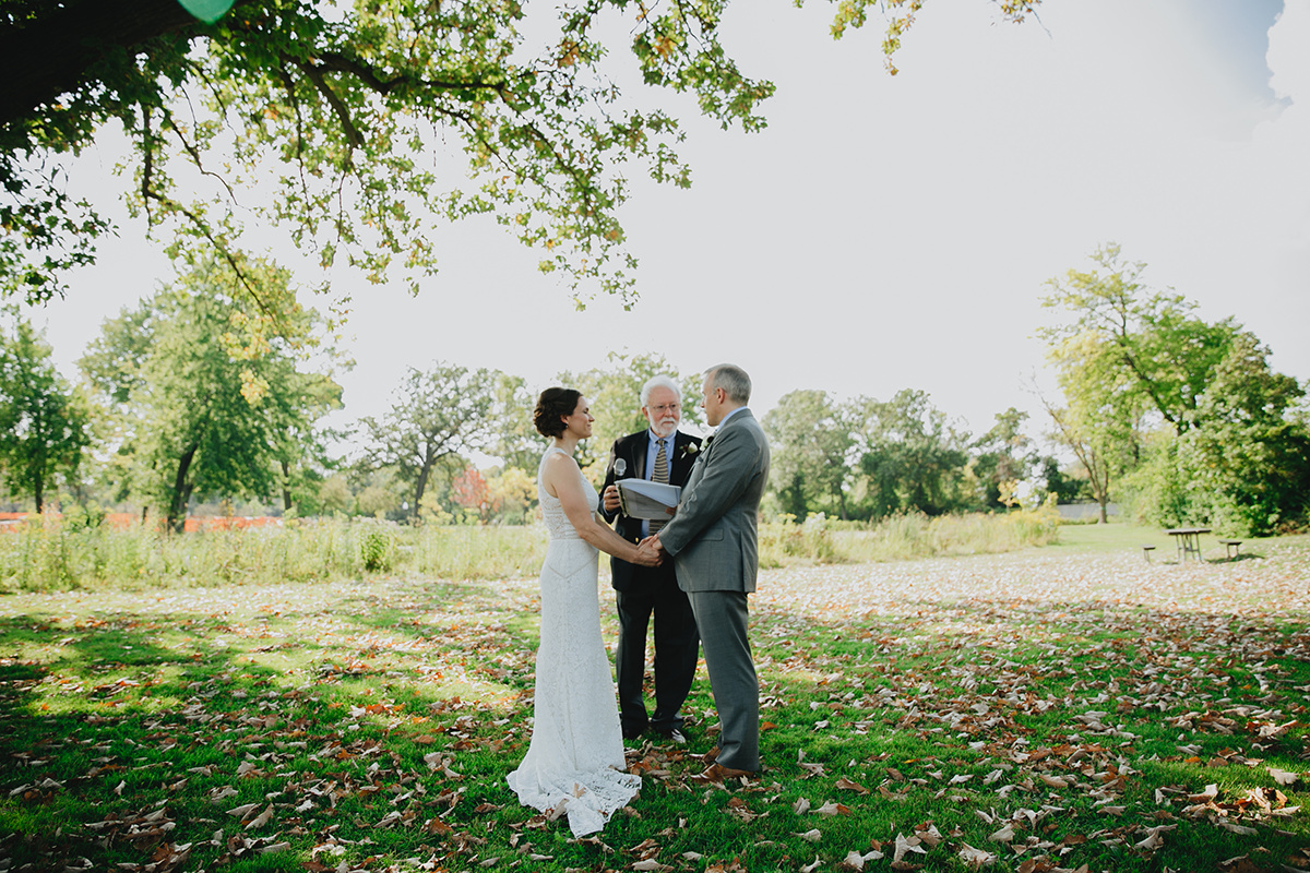 outdoor laid back casual tenney park wedding ceremony