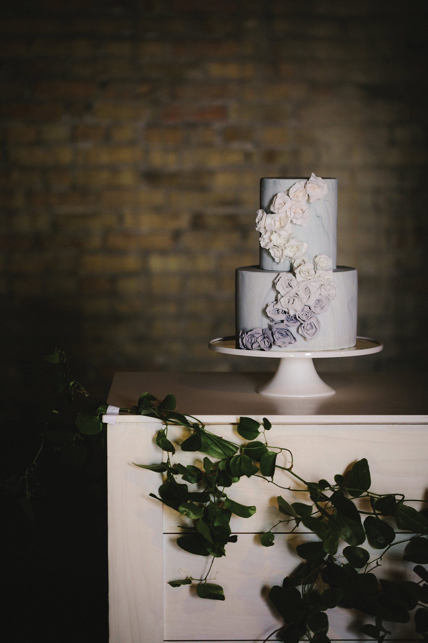 fine art wedding grey gray blue cake design