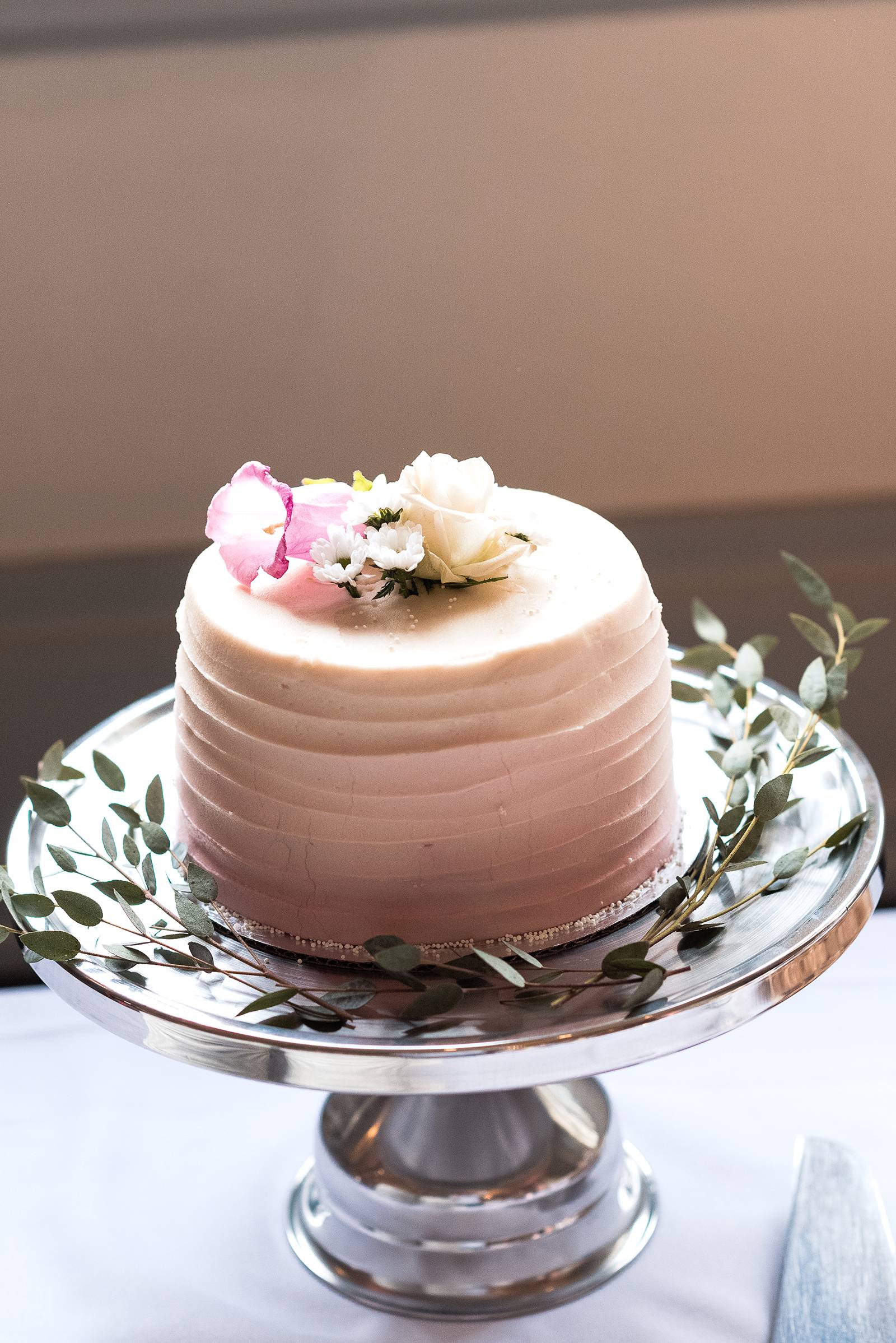 spring blush wedding cake