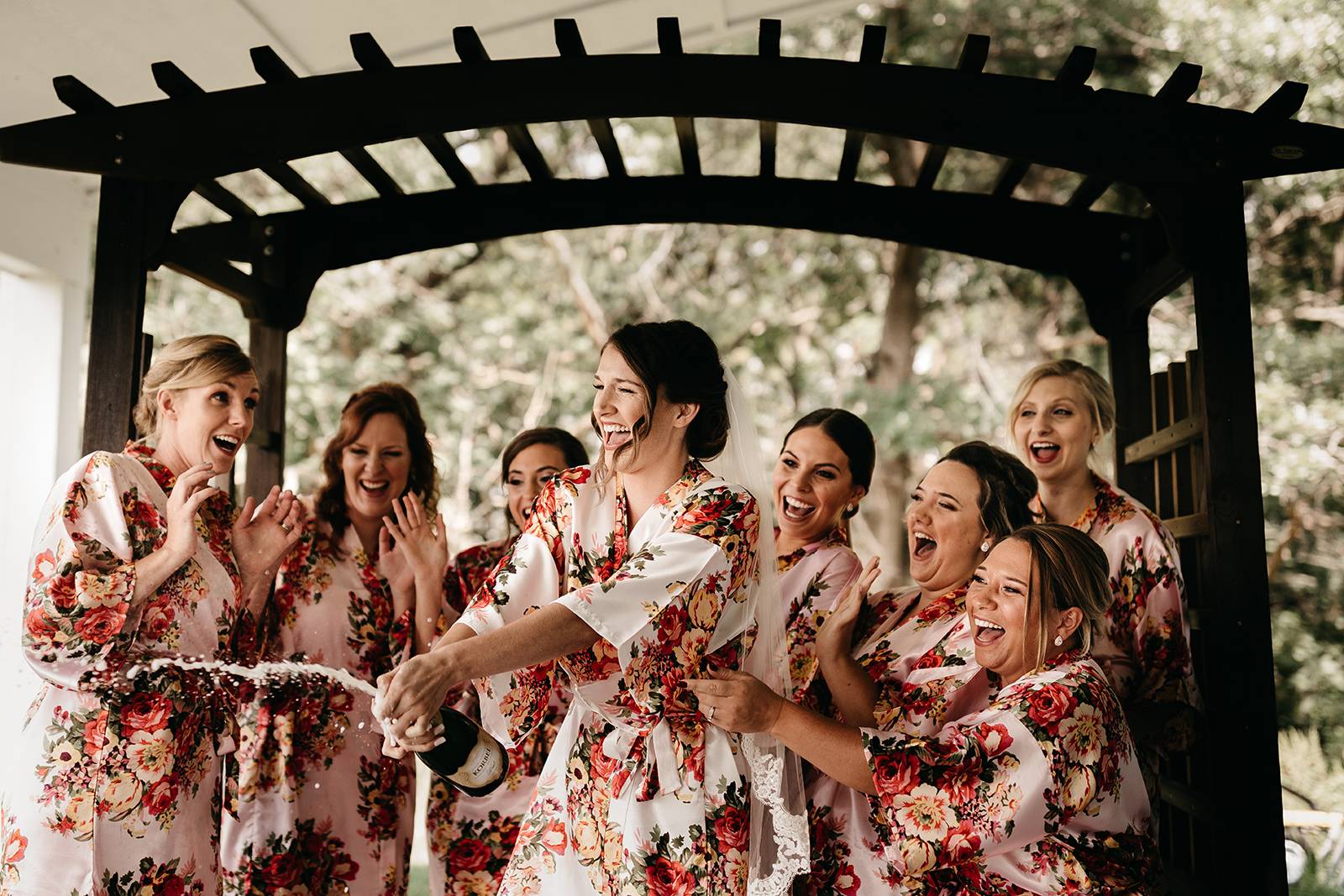 bridesmaids robes champagne