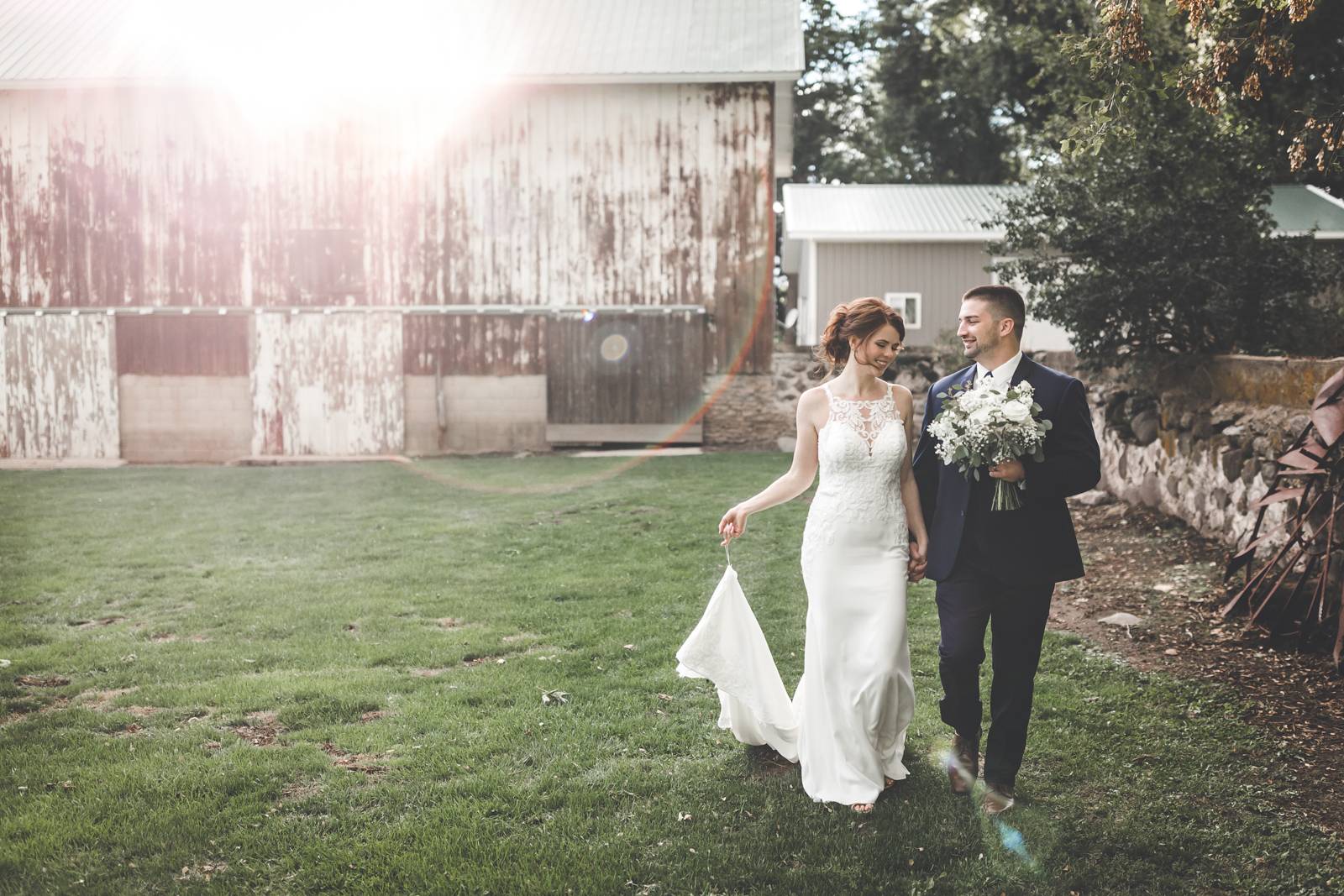 wisconsin barn wedding, barn wedding, rustic barn wedding, rustic wedding