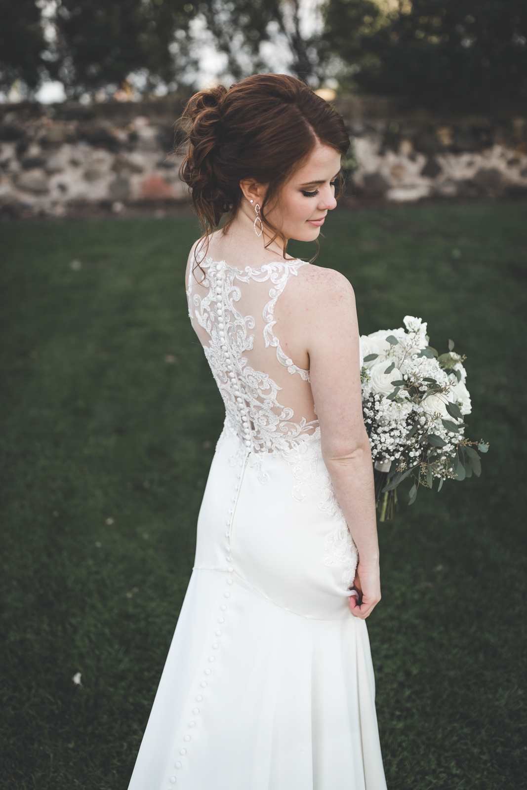 wisconsin barn wedding, barn wedding, ethereal wedding, rustic barn wedding, rustic wedding, wiscons