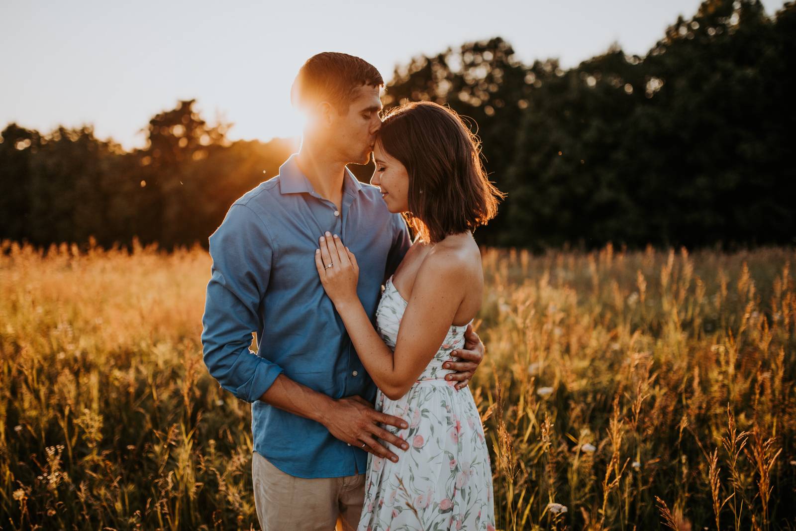 engagement session, outdoor engagement photo, madison wisconsin