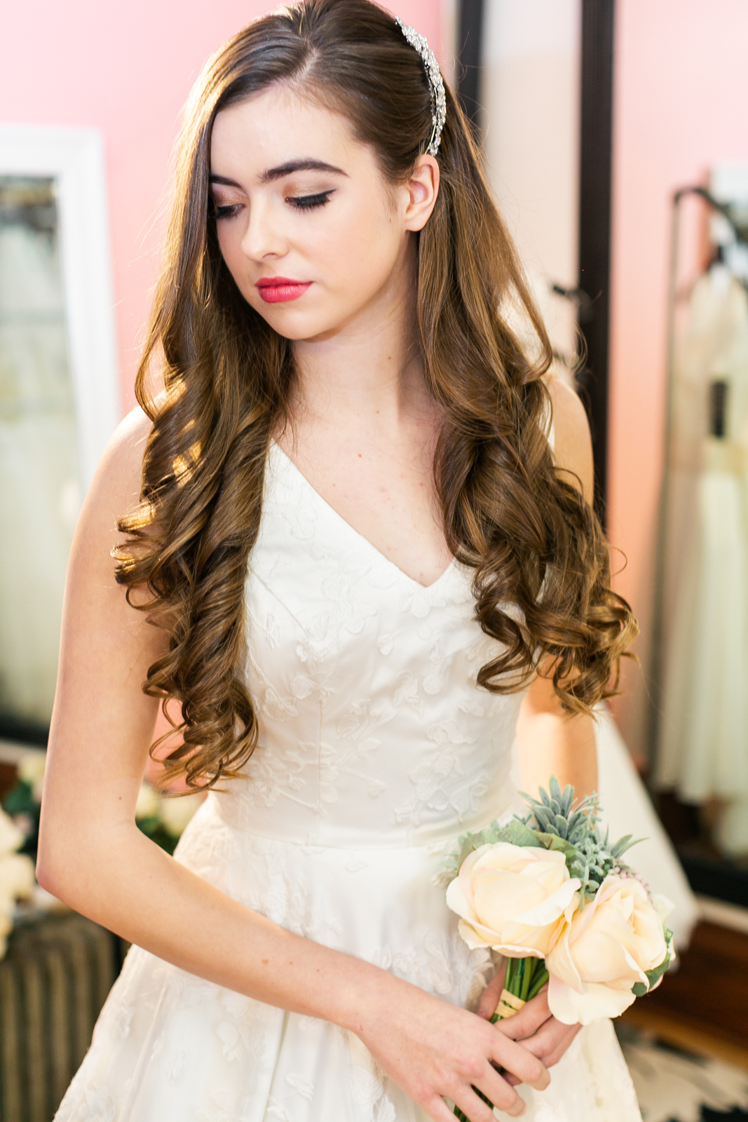 How to Choose The Perfect Hair Accessories for your Wedding Day