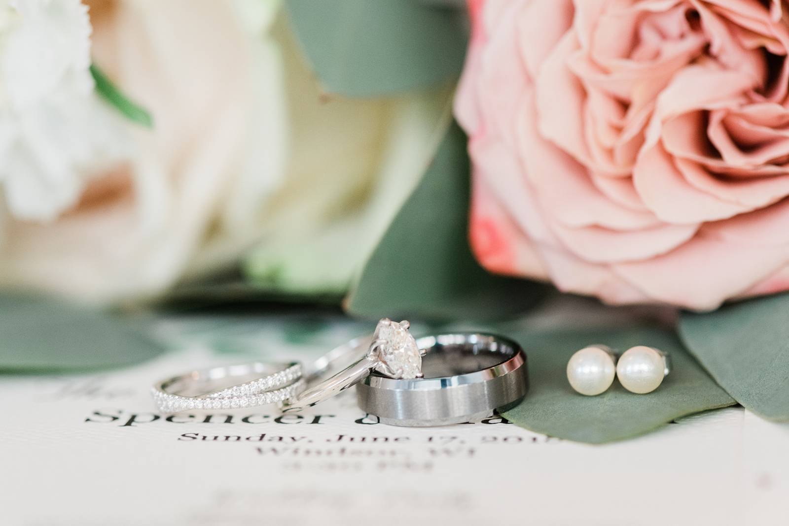 wedding rings, wedding details